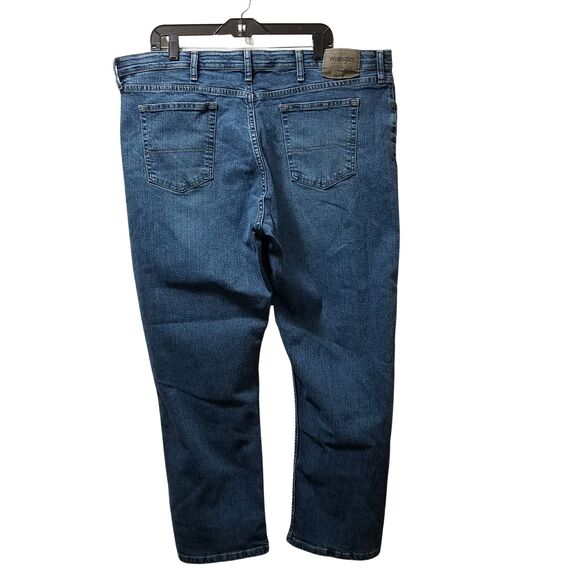 Wrangler Authentics Straight Fit Men’s Blue Denim Jeans Size 40x30 Elastic Waist - Picture 2 of 5